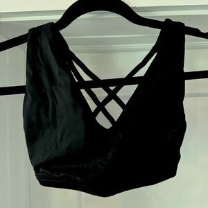 P’TULA black sports bra size S